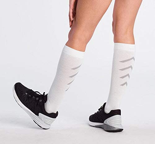 SIGVARIS Men's & Women's 401 Athletic Recovery Calf High Socks 15-20mmHg