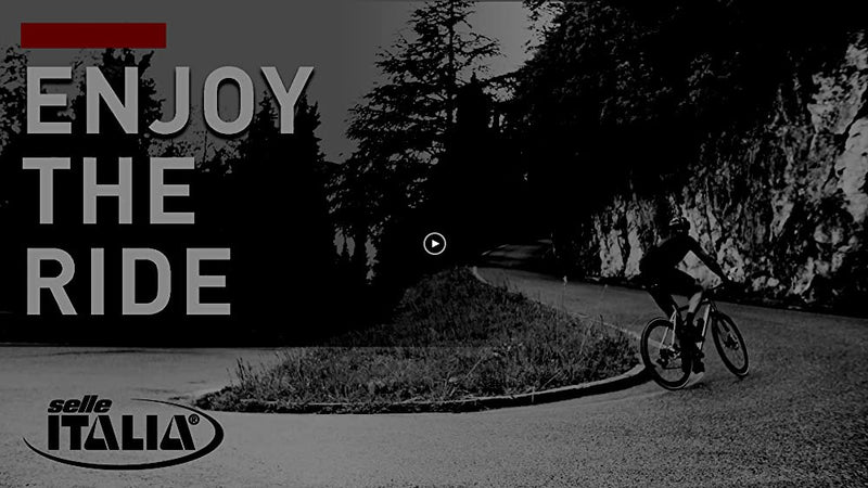 Selle Italia Novus Boost Gravel Tech Superflow L Road Bike Saddle - for Men and Women 256 x 146mm, 260g, Black
