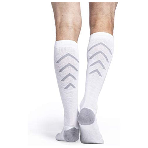 SIGVARIS Men's & Women's 401 Athletic Recovery Calf High Socks 15-20mmHg