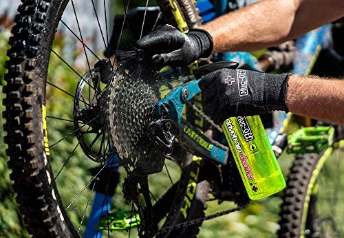 Muc Off Bio Drivetrain Cleaner, 750 Milliliters - Effective Biodegradable Bicycle Chain Cleaner and Degreaser Fluid - Suitable for All Types of Bike, Yellow