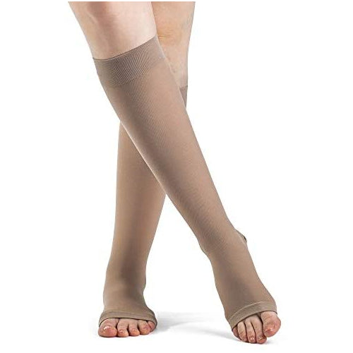 SIGVARIS WomenÃ¢Â€Â™s DYNAVEN Open Toe Calf-High Socks 30-40mmHg